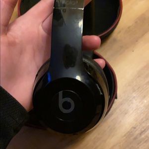 beats solo 3 wireless bluetooth headphones black